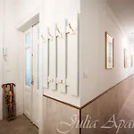 Julia - 2 Bedrooms, 2 Bathrooms, 90 Sqm 아파트