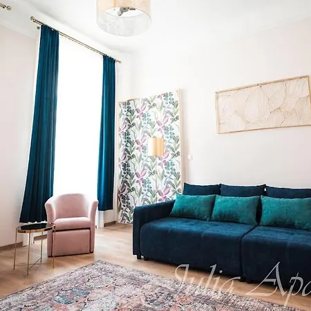 Apartment Julia - 2 Bedrooms, 2 Bathrooms, 90 Sqm