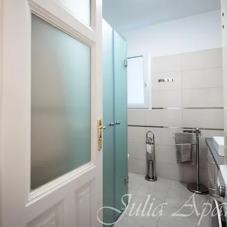 Julia - 2 Bedrooms, 2 Bathrooms, 90 Sqm Appartement *