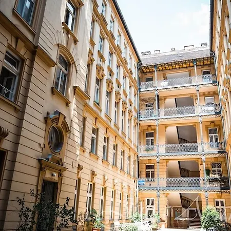 Appartamento Julia - 2 Bedrooms, 2 Bathrooms, 90 Sqm