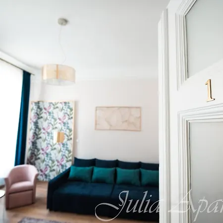 Julia - 2 Bedrooms, 2 Bathrooms, 90 Sqm