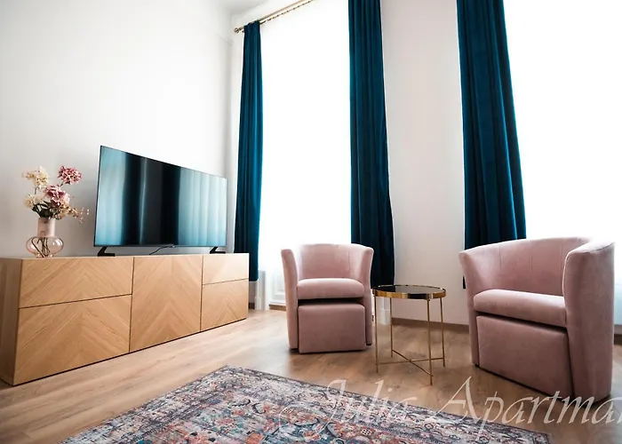 Julia - 2 Bedrooms, 2 Bathrooms, 90 Sqm Appartamento